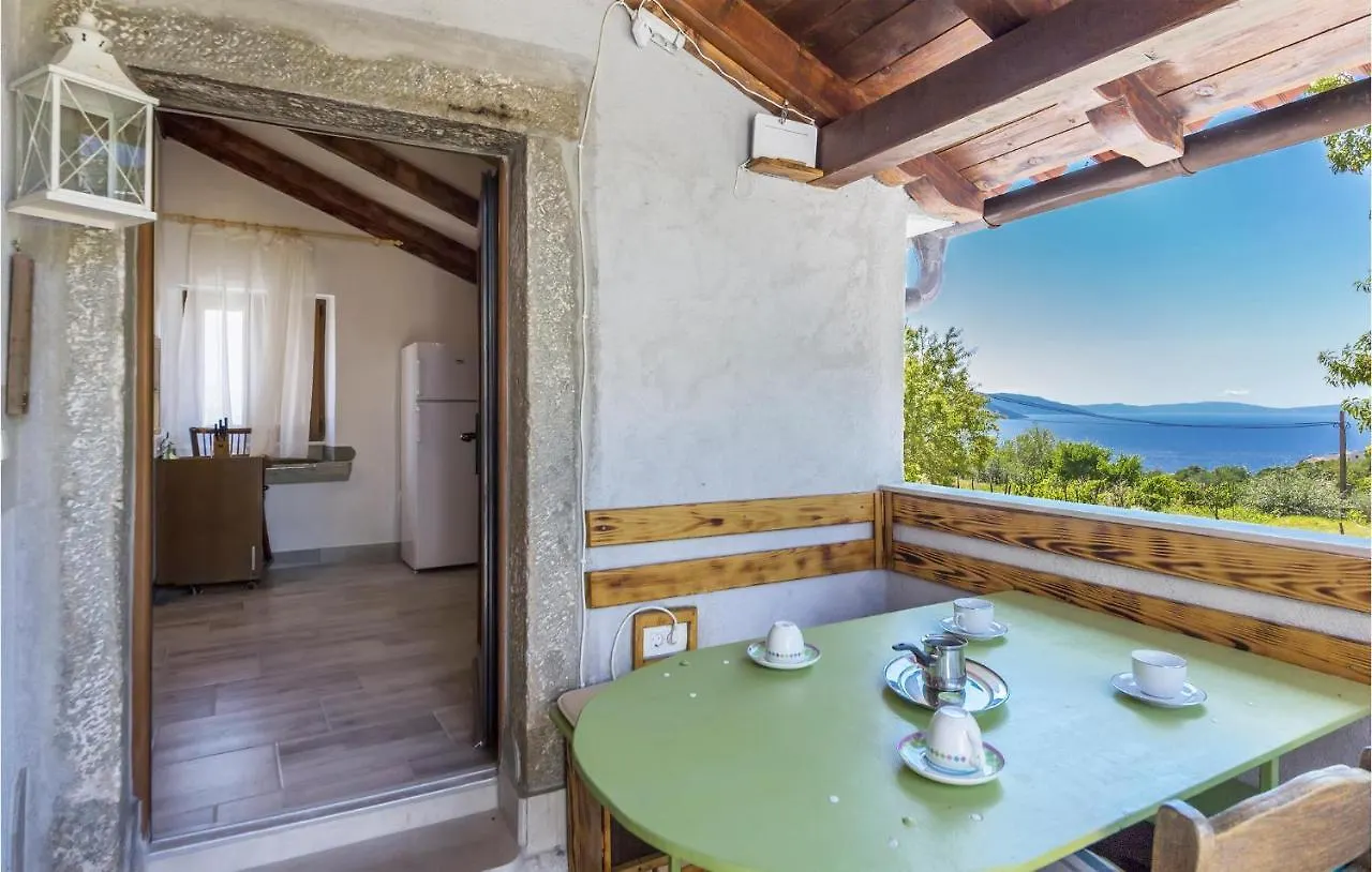 Lovely Apartment In Krsan With Wifi