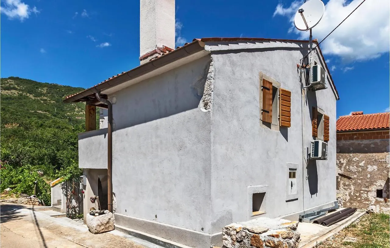 Lovely Apartment In Krsan With Wifi